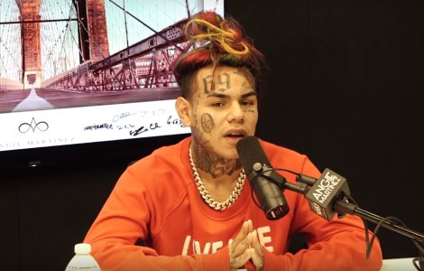 Rapperul Tekashi 6ix9ine a fost condamnat la doi ani de inchisoare