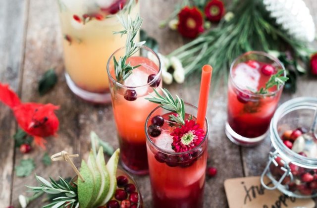Masa de Crăciun: 6 rețete de băuturi pe care să le încerci pentru a impresiona invitații