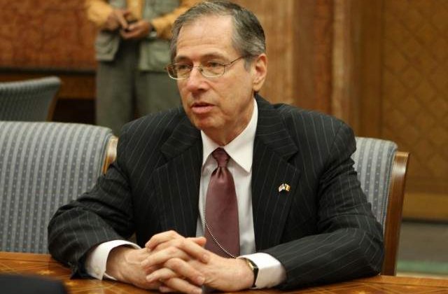 Gitenstein: Sunt ingrijorat ca alegerile care se apropie pot sa dezbine poporul roman