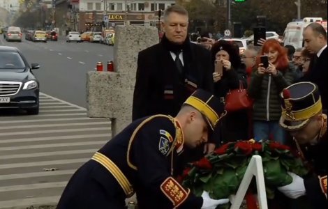 Iohannis a depus in o coroana in memoria victimelor Revolutiei /VIDEO