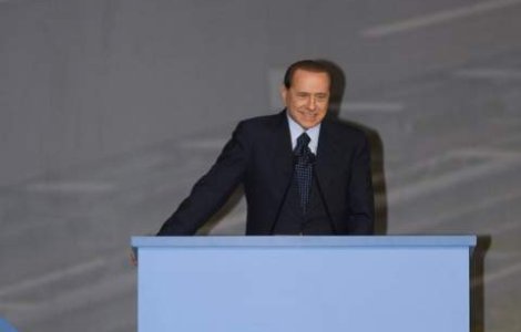 O tanara rupe tacerea: &#39;Berlusconi era seicul&#39;