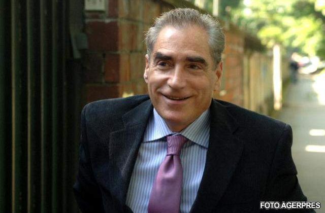 Petre Roman il intretine pe fostul iubit al sotiei