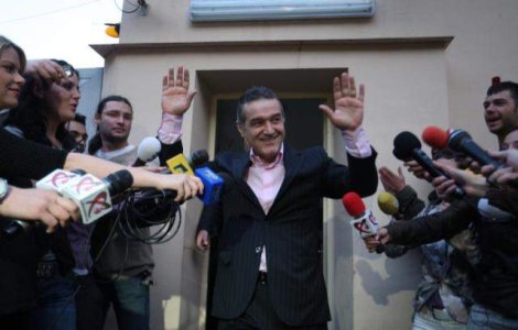 Gigi Becali, liber la Bruxelles