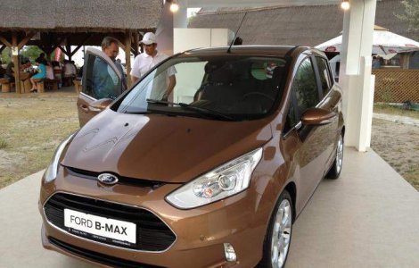 500 de masini Ford B-max, produse in fiecare zi la fabrica de la Craiova