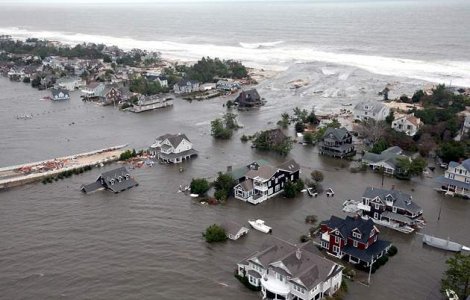 Bilantul ciclonului Sandy la New York a ajuns la 40 de morti