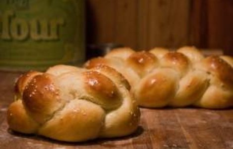 Guvernul reia discutiile cu FMI privind reducerea TVA la 9% pentru alimente