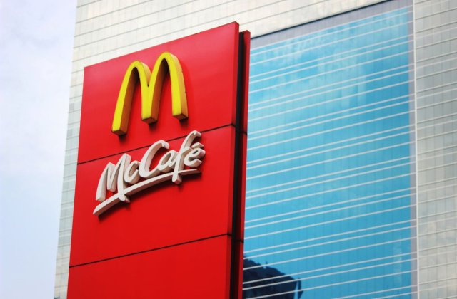 Amenda de 230.000 de euro pentru McDonald`s dupa moartea a doi angajati in Peru
