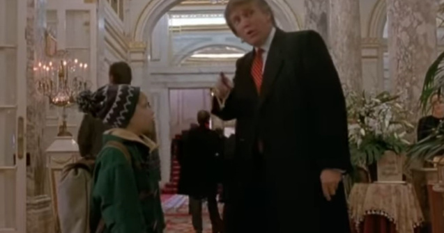 Secventa din "Singur acasa 2" in care apare Donald Trump, taiata in Ca