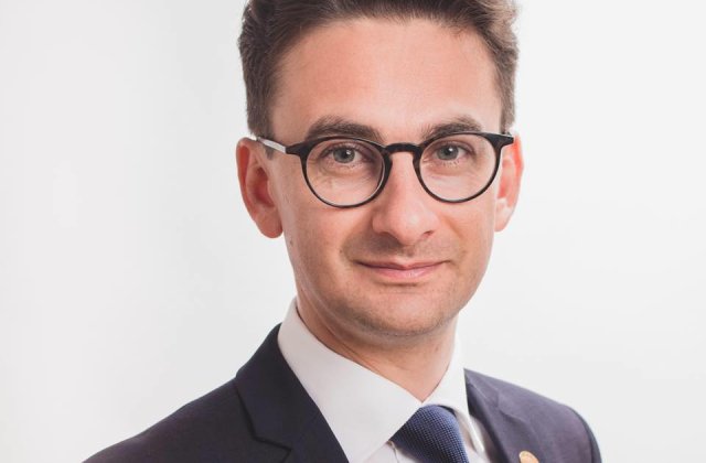 Iulian Bulai (USR), despre nasterea lui Iisus: "Cu o mama surogat si un tata care accepta paternitatea fara sa fi contribuit la ea"