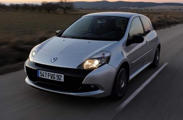 Renault se bazeaza in Romania pe Clio si Megane