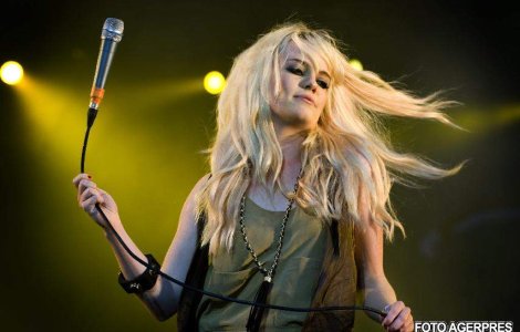 Mii de fani au asistat la primul concert Duffy in Romania