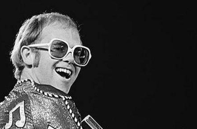 Elton John este autorul celor mai bine vandute single-uri din UK