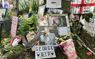 Una dintre surorile...