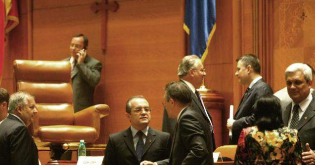 Uluitor: 334 de deputati, o singura lege adoptata in sase luni!