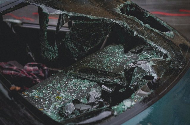 Un microbuz in care se aflau romani, implicat intr-un accident mortal in Spania. Victimele: barbati intre 17 si 40 de ani