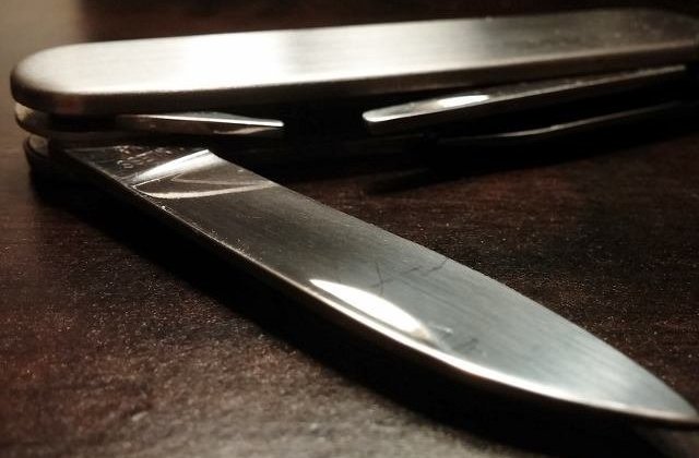 Franta: Un mort in urma atacului de la periferia Parisului; atacatorul a fost si el ucis