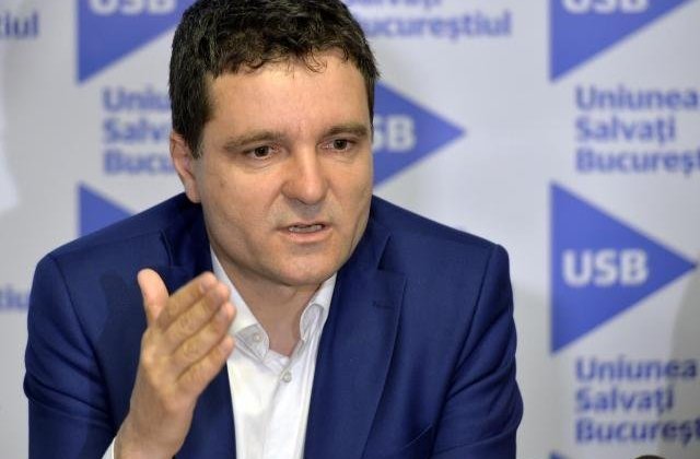 Nicusor Dan: Construirea unor blocuri in "Gradinile Versailles ale Bucurestiului", suspendata de Tribunalul Bucuresti