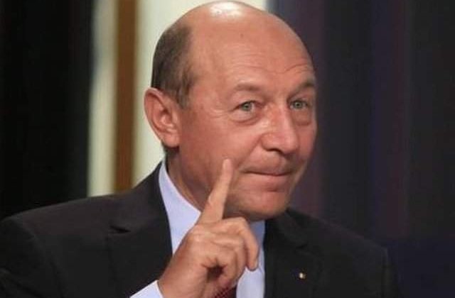 Basescu, despre situatia din Orientul Mijlociu: "Scutul de la Deveselu ne protejeaza de astfel de lovituri"