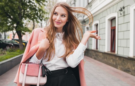  Top  8 trucuri vestimentare care te vor face sa arati mult mai tanara