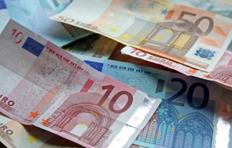 10.000 de euro pe luna, castig la stat, fara studii de specialitate la 28 de ani