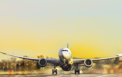 Un baietel de aproape 10 ani, descoperit mort in trenul de aterizare al unui avion