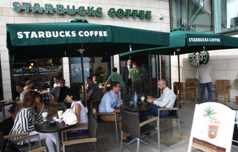 Starbucks deschide prima cafenea din vestul tarii