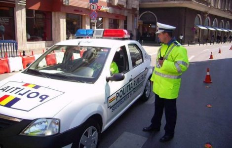 Peste 50.000 de politisti si jandarmi asigura ordinea si paza sectiilor de votare