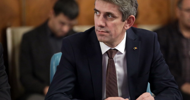 Danca: Guvernarea liberala aduce preturi mai mici la carburanti si uti