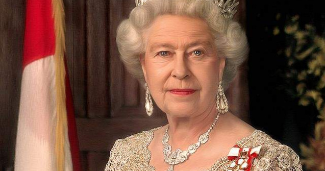 Regina Elisabeta a II-a va adauga prima tableta Samsung la Colectia Regala