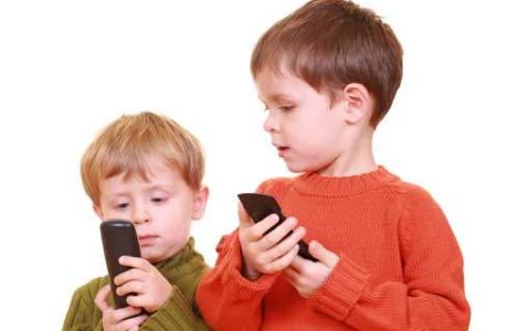 Ti-a furat jucariile si te-a imbolnavit: Fratii mai mici maresc riscul aparitiei bolilor cardiace