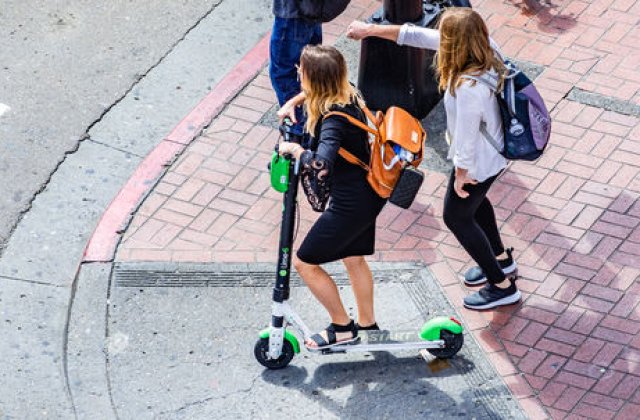 Proiect de lege pentru circulatia trotinetelor electrice: interzis pe trotuar, viteza maxima 25 km/h si amenzi de pana la 1.160 lei
