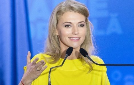 Alina Gorghiu: Ii invit pe PSD-isi sa stranga semnaturile pentru motiu