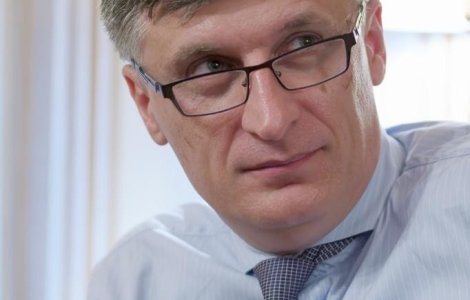 Fostul ambasador Catalin Avramescu si deputatul Ion Cupa s-au inscris