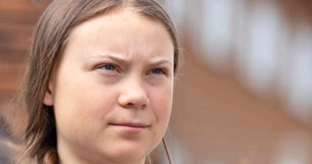 Greta Thunberg indeamna liderii lumii sa asculte vocile tinerilor acti