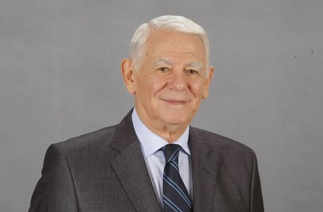 Melescanu nu exclude ideea de a candida din nou pentru sefia Senatului: "Toate posibilitatile sunt deschise"