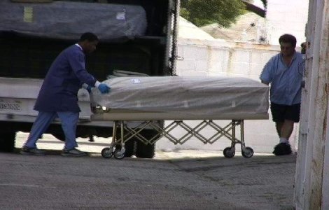 Trupul lui Michael Jackson va fi dus la ceremonia omagiala