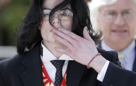 Michael Jackson si controversata cifra 7