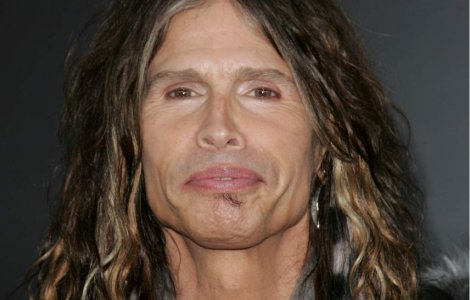 Solistul trupei Aerosmith a suferit un accident
