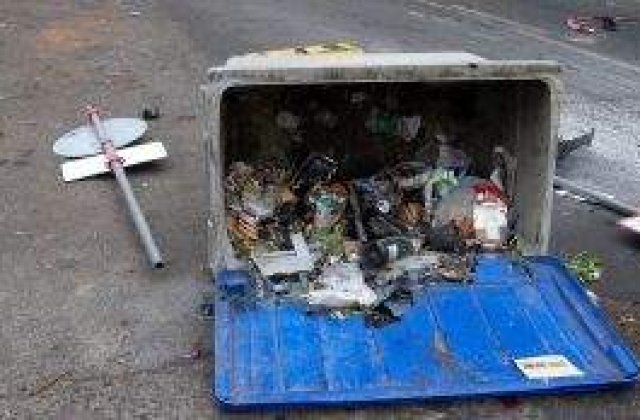 Oras spaniol, sufocat de gunoaie din cauza grevei agentilor de salubritate