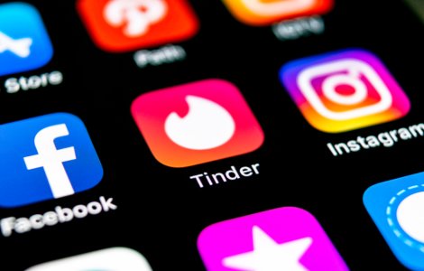 Tinder a lansat un "buton de urgenta", ca masura de precautie pentru u