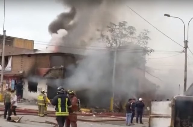 Cel putin 14 morti, dupa ce un camion cu gaz a explodat in Peru /VIDEO