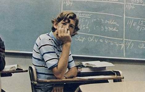 'Suna un prieten', daca nu stii raspunsul la examen