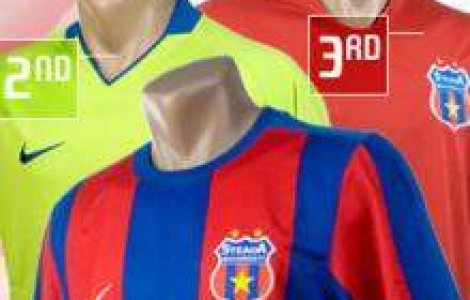 Steaua si-a prezentat noile echipamente de joc