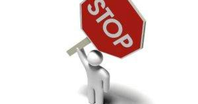 Franta: Un roman care se declara victima abuzurilor angajatorului sau a intrat in greva foamei