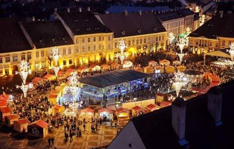 Cateva mii de persoane au asistat la deschiderea Targului de Craciun de la Sibiu