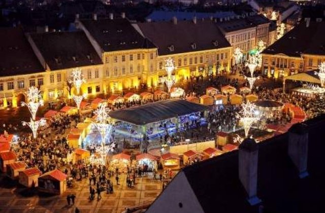 Cateva mii de persoane au asistat la deschiderea Targului de Craciun de la Sibiu