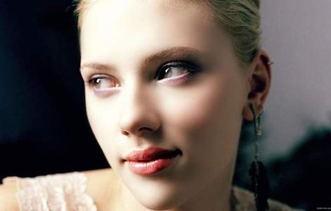 Scarlett Johansson vrea sa adopte un copil