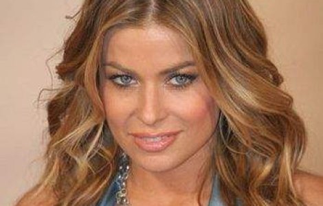 VIDEO: Carmen Electra, topless in Las Vegas