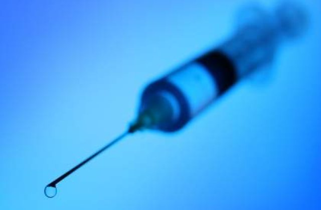 Britanicii, vaccinati impotriva gripei porcine