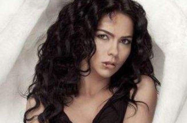 Inna s-a lasat "batuta" pentru o campanie umanitara